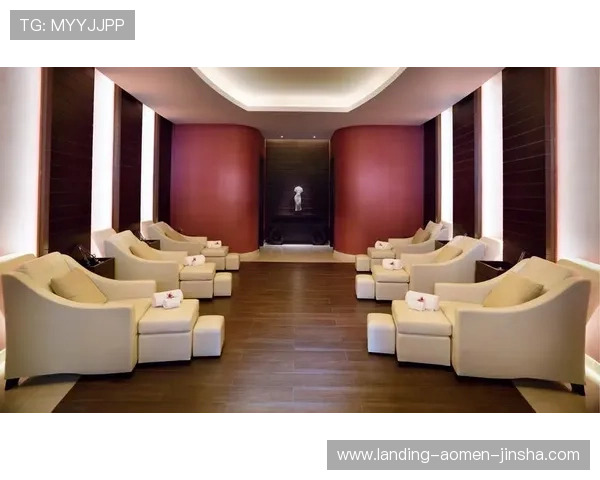 澳门金沙威尼斯人度假区的夜生活丰富多彩，带来无尽的娱乐与放松体验